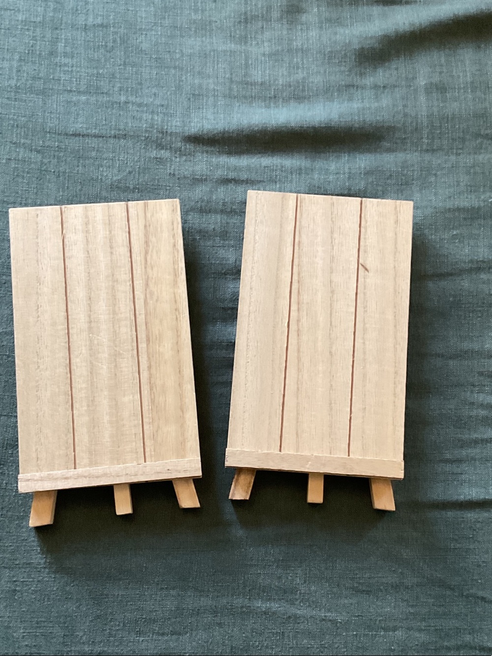 Unbranded Natural Wood Mini Easel Display Set - Pair (2pcs)